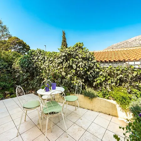 Coastal Gem Apartman *