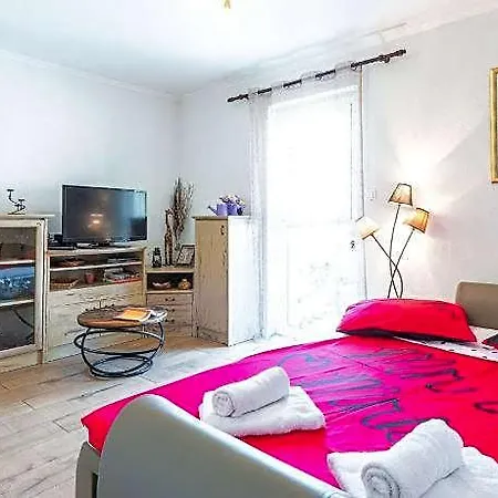 Coastal Gem Apartman *