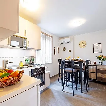 Coastal Gem Apartman *