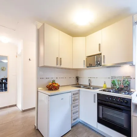 Apartament Coastal Gem *