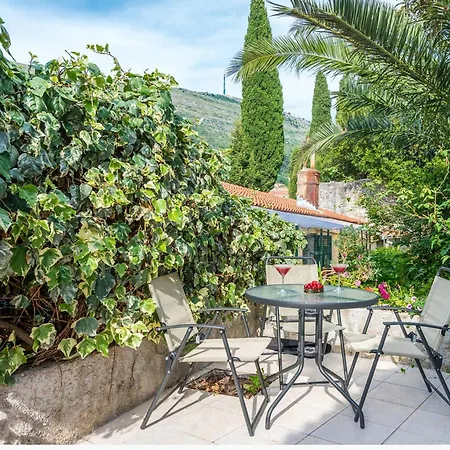 Apartment Coastal Gem *